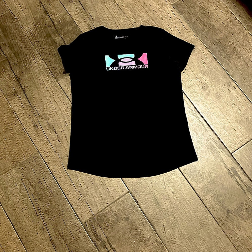 I am selling this item because it does not fit.